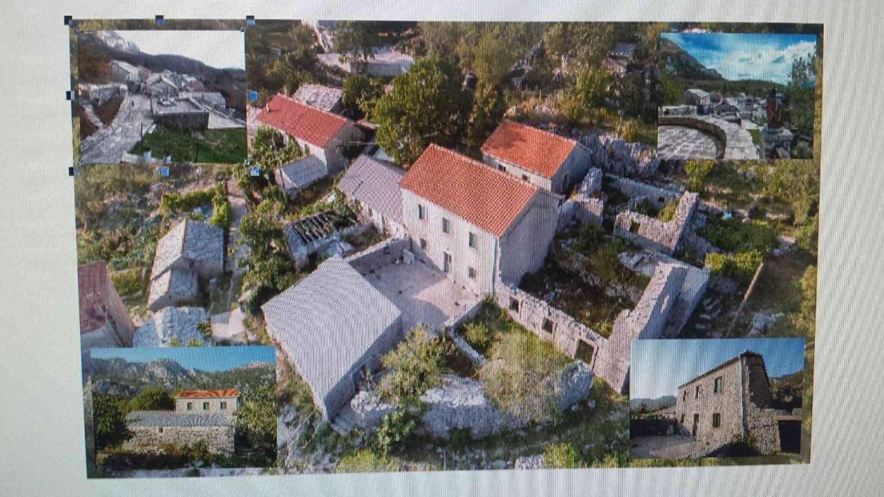 헤르섹 Old House Djurovic 빌라 외부 사진