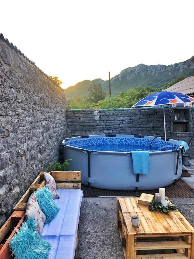 헤르섹 Old House Djurovic 빌라 외부 사진